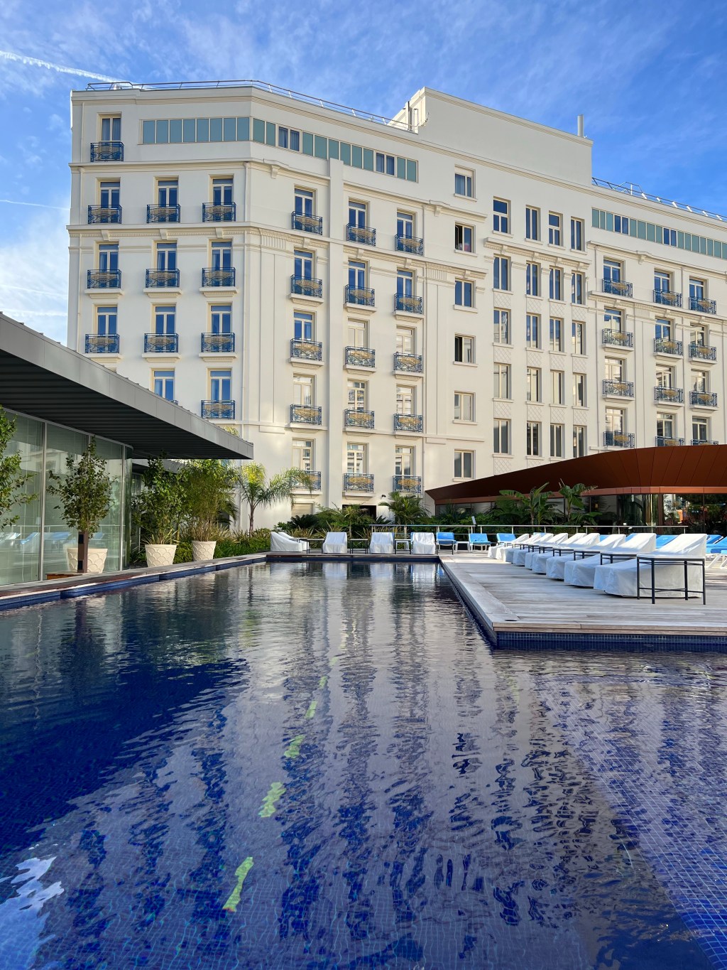 L’Oasis du Martinez : une expérience immersive et sensorielle sur-mesure dans un univers de bien-être.